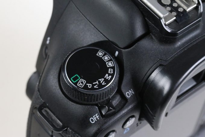 Canon EOS 7D mit Zubehörpaket