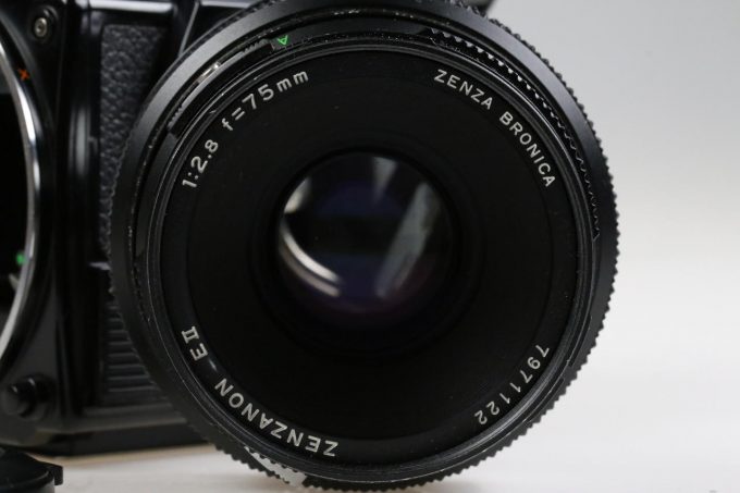 Zenza Bronica ETRSi mit Zenzanon 75mm f/2,8 EII - #7322244