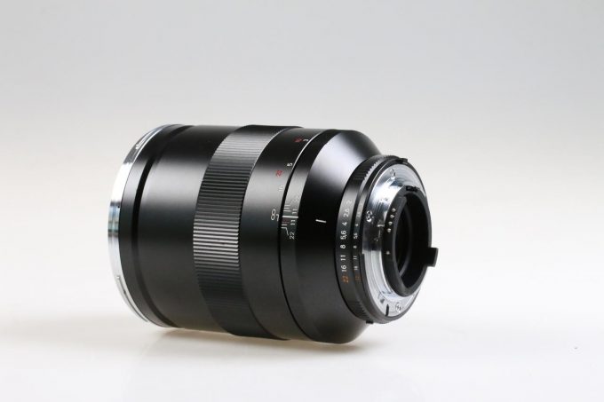 Zeiss Apo Sonnar T* 135mm f/2,0 ZF.2 für Nikon F - #15989000