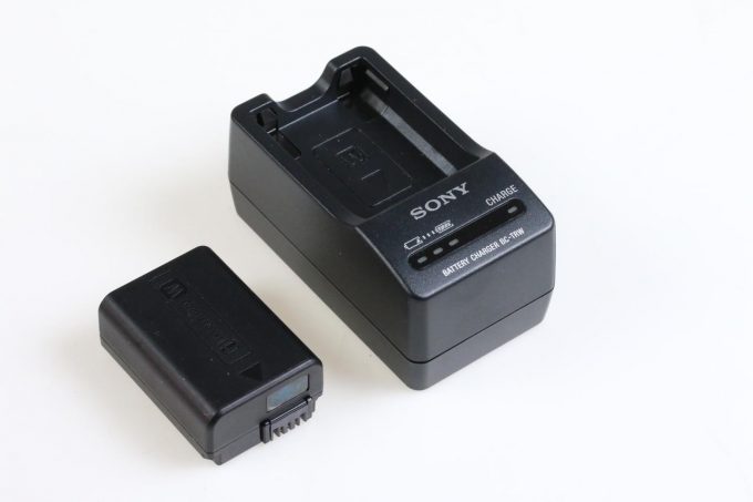 Sony ACC-TRW Travel Charger Kit - Akku und Ladegerät