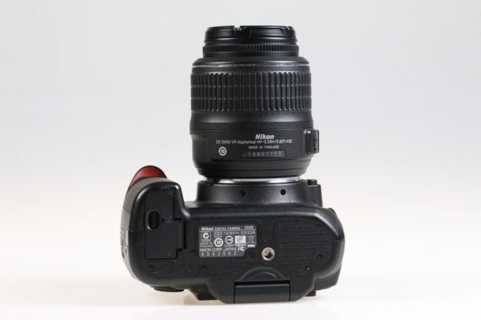 Nikon D5000 mit AF-S DX 18-55mm f/3,5-5,6 G VR - #6592062