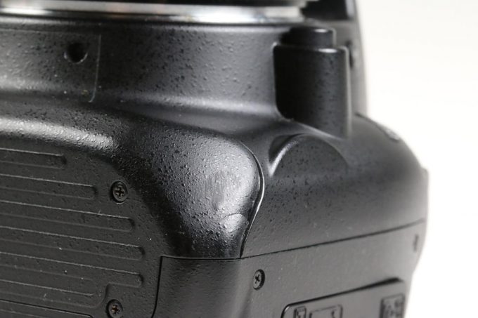 Nikon D5000 mit AF-S DX 18-55mm f/3,5-5,6 G VR - #6592062