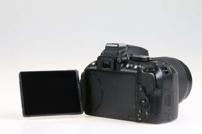 Nikon D5300 mit AF-S DX 18-105mm f/3,5-5,6 VR II - #4897528