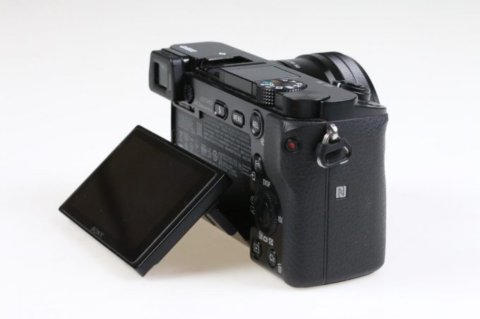 Sony Alpha 6000 mit E PZ 16-50mm f/3,5-5,6 OSS - #7398451