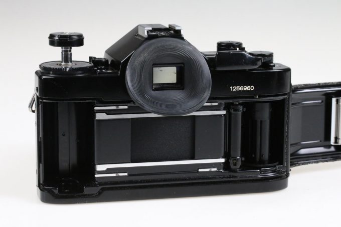 Canon A-1 mit FD 50mm f/1,4 - #1256960