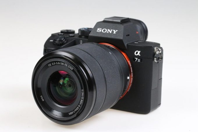 Sony Alpha 7 III mit FE 28-70mm f/3,5-5,6 - #4030590