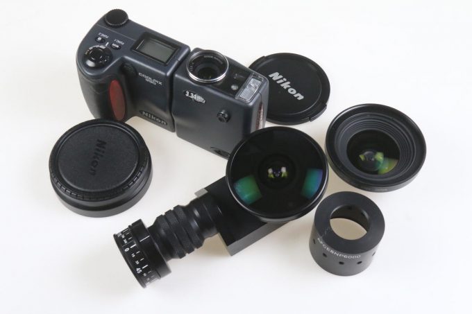 Nikon Coolpix 990 Digital mit Vorsätzen - #4054986