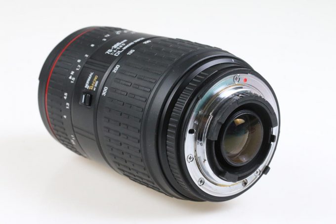 Sigma 70-300mm f/4,0-5,6 DL für Nikon F (AF FX) - #1115271