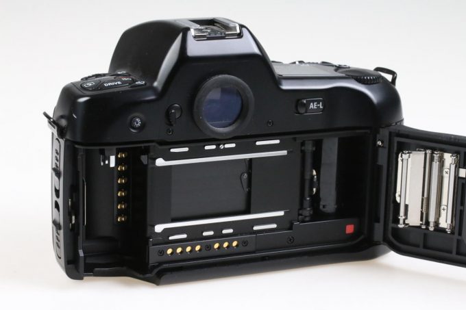 Nikon F90 Gehäuse - #2002708