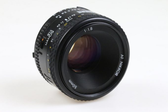 Nikon AF 50mm f/1,8 - #4297486