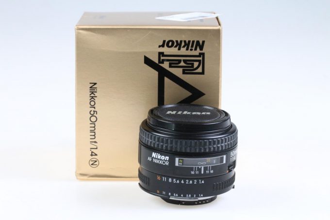 Nikon AF NIKKOR 50mm f/1,4 - #3010788