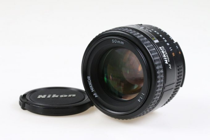 Nikon AF NIKKOR 50mm f/1,4 - #3010788