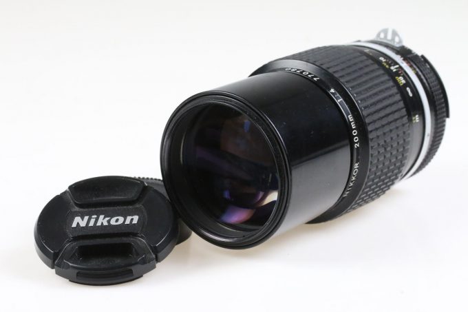 Nikon MF 200mm f/4,0 Nikkor - #770780