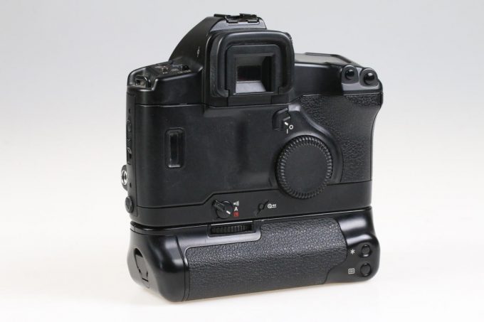 Canon EOS 3 mit Zubehörpaket - #2401143