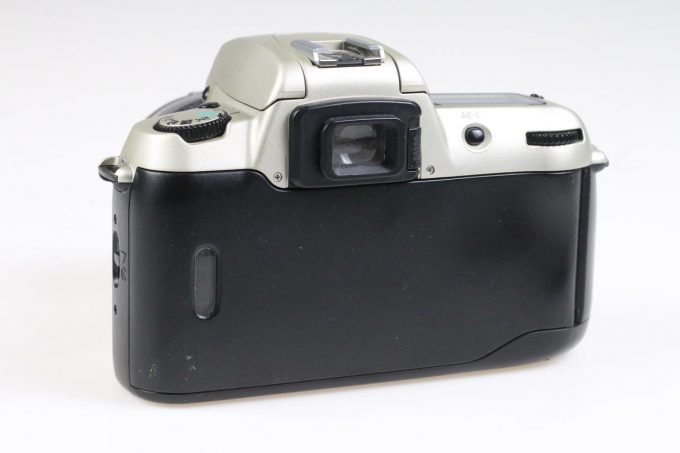 Nikon F60 mit AF 28-80mm f/3,5-5,6 D - #2223957