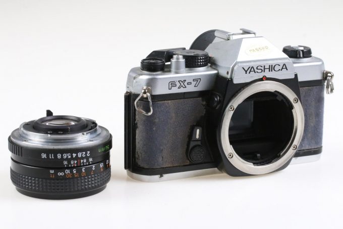 Yashica FX-7 mit ML 50mm f/2,0 - #584170