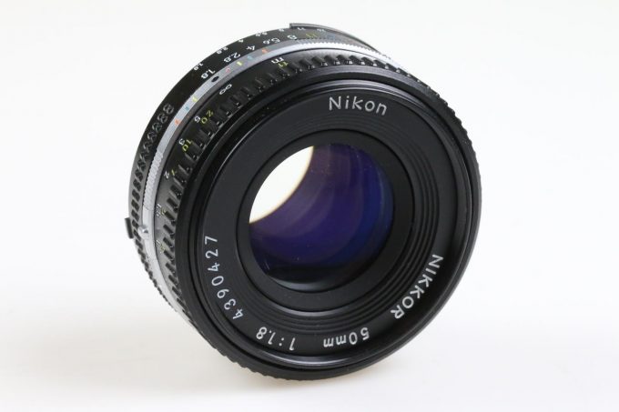 Nikon MF 50mm f/1,8 Ais - #4390427