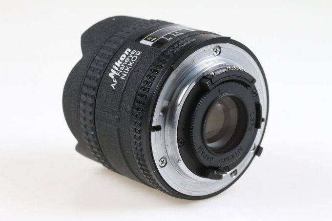 Nikon AF Fisheye 16mm f/2,8 D - #613695