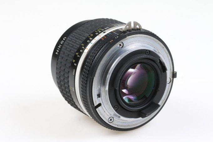 Nikon MF 24mm f/2,0 AI-S - #231426