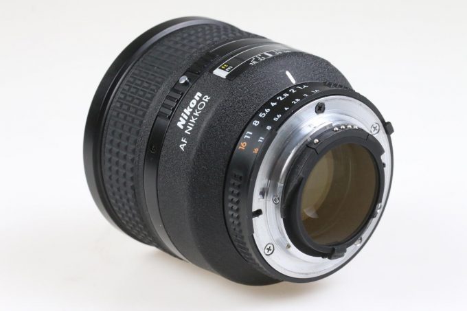 Nikon AF Nikkor 85mm f/1,4 D - #222314