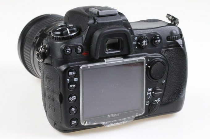 Nikon D300 mit AF-S 18-200mm VR - #4168882