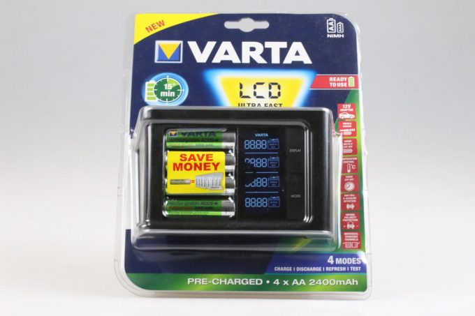 VARTA Ladegerät LCD Ultra fast charger - AA