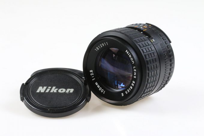 Nikon MF 100mm f/2,8 Serie E - #1812911