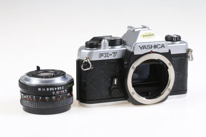 Yashica FX-7 mit ML 50mm f/2,0 - #455989