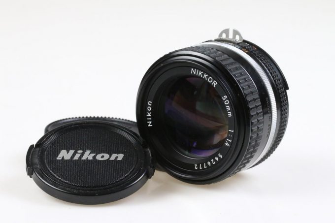 Nikon MF 50mm f/1,4 AiS - #5426772