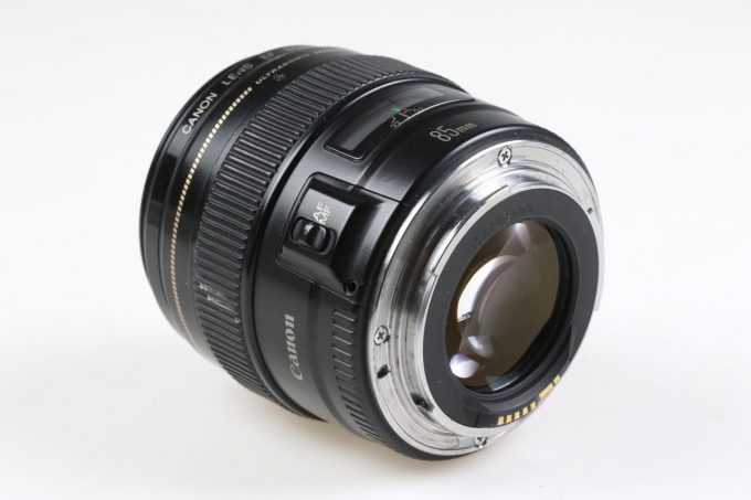 Canon EF 85mm f/1,8 USM - #37703155