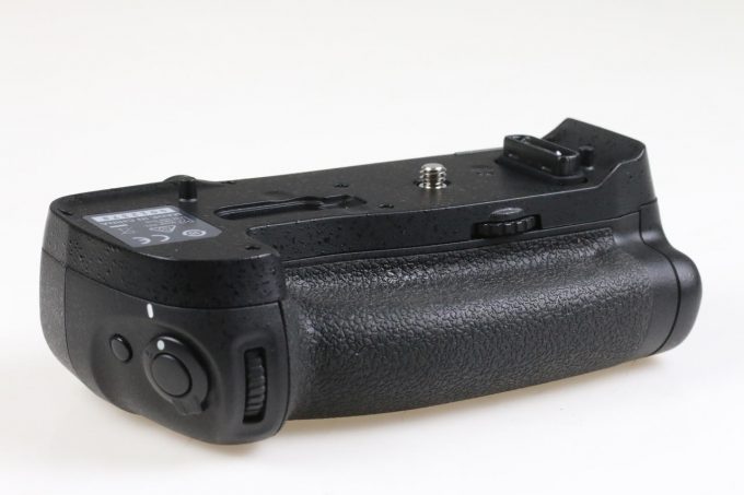 Nikon MB-D18 Handgriff mit BLBL5 - #4012378