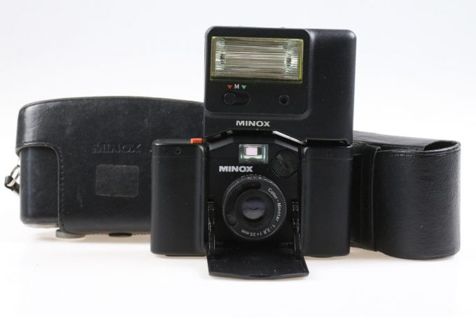 Minox 35 GL mit Aufsteckblitz