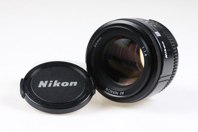 Nikon AF NIKKOR 50mm f/1,4 - #2022682