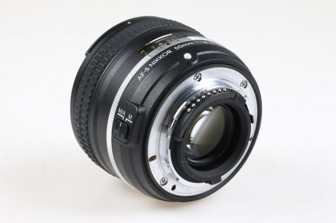 Nikon AF-S 50mm f/1,8 G SE - #210890