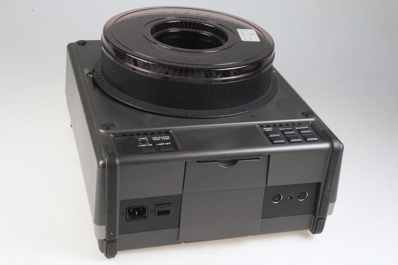 Hasselblad PCP80 6x6 Diaprojektor mit 150mm f/3,5 Zeiss Planar