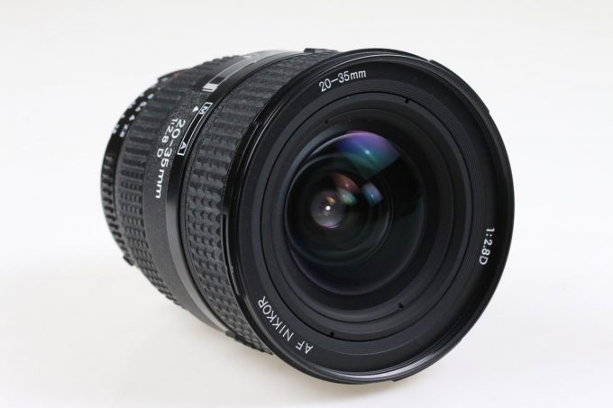 Nikon AF 20-35mm f/2,8 D - #243013