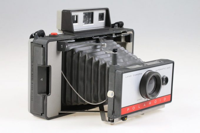 Polaroid 220 Automatic Land Camera