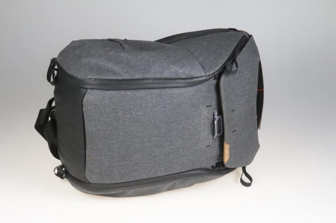 Peak Design Everyday Backpack 20 Ltr: Charcoal