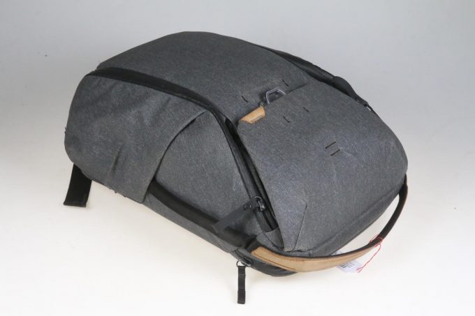 Peak Design Everyday Backpack 20 Ltr: Charcoal