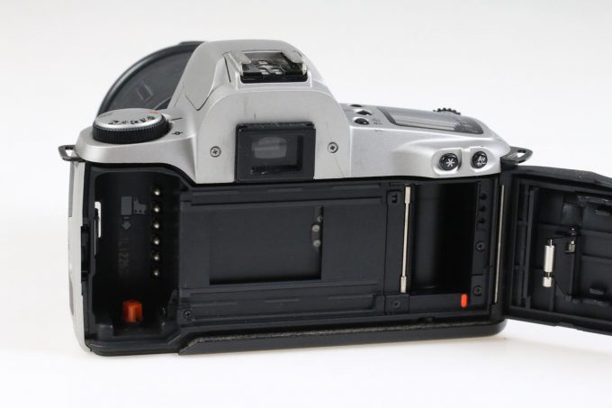 Canon EOS 500n mit Tamron 28-200mm f/3,8-5,6 - #1275709