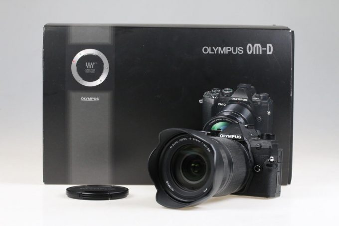 Olympus OM-D E-M5 Mark III schwarz Set mit 12-200mm f/3,5-6,3 - #BJ9A09463