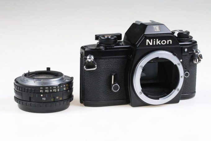Nikon EM mit MF 50mm f/1,8 Series E - #7026665 - Image 2