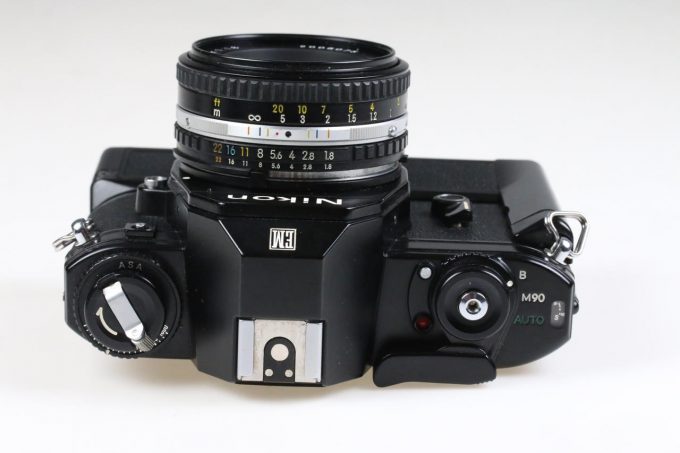Nikon EM mit MF 50mm f/1,8 Series E - #7115905