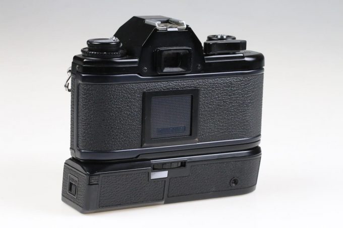 Nikon EM mit MF 50mm f/1,8 Series E - #7115905