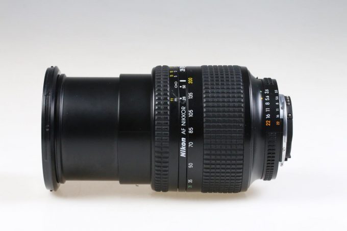 Nikon AF 28-200mm f/3,5-5,6 D - #239899