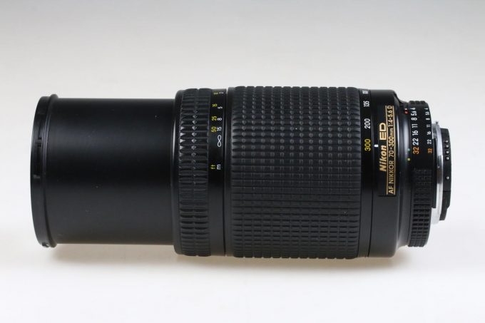 Nikon AF NIKKOR 70-300mm f/4,0-5,6 D ED - #483302