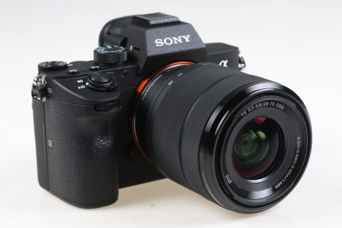 Sony Alpha 7 III mit FE 28-70mm f/3,5-5,6 - #3934449