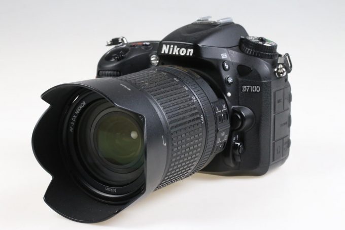 Nikon D7100 mit AF-S DX 18-140mm f/3,5-5,6 VR - #7515135