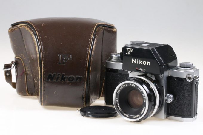 Nikon F mit 50mm f/2,0 Nikkor-H »Silber« - #6487962