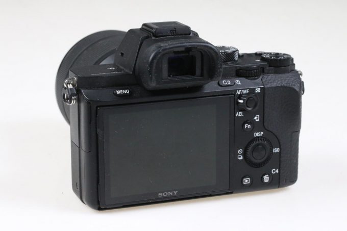 Sony Alpha 7 II mit 28-70mm f/3,5-5,6 OSS - #3913034